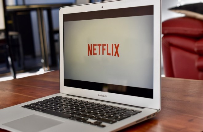 如何在香港观看美国 Netflix