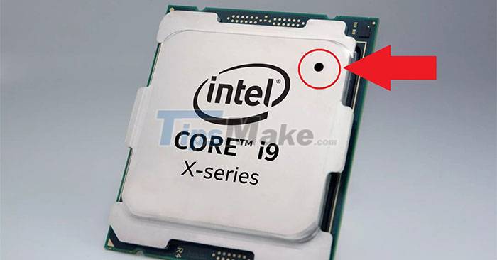 图片 1 of 某些 Intel CPU 后盖上的孔有什么作用？