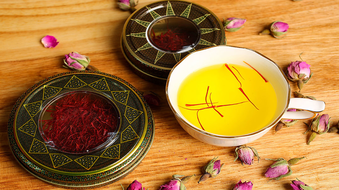 what-is-saffron-what-are-the-uses-of-saffron-how-to-use-saffron-picture-2-rtPdLKUSN.jpg